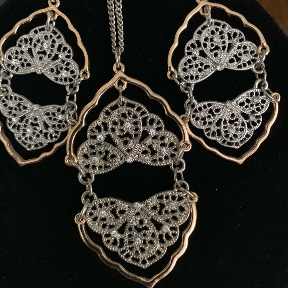 Maurices fashion necklace and earrings set.